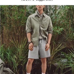 American eagle 24/7 8” jogger shorts